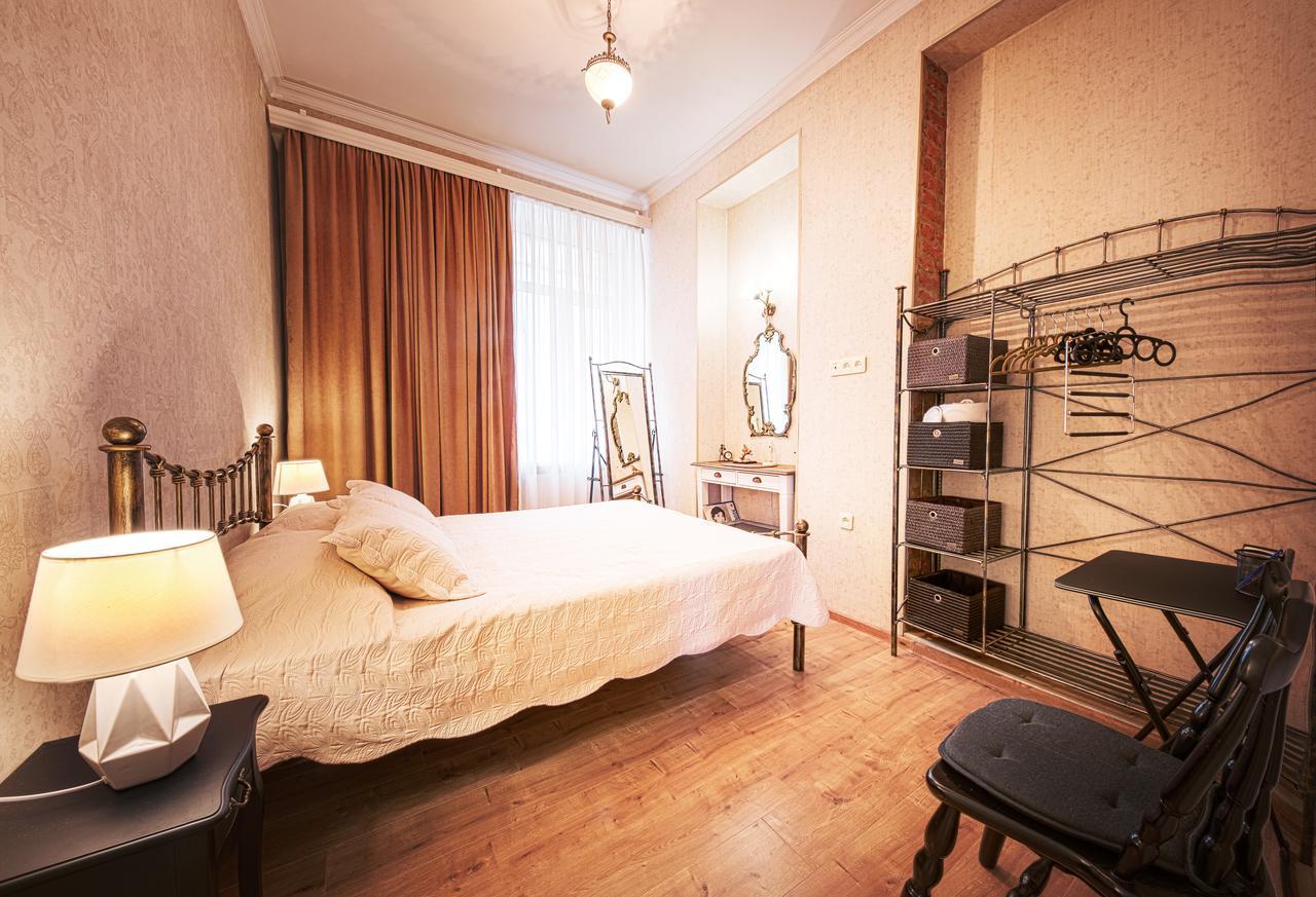 Royal District Apt ♛ Tbilisi Center Apartment ภายนอก รูปภาพ